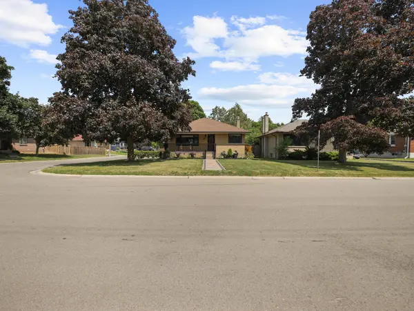 43 Rowanwood AVE, Brantford, ON N3S 7C1