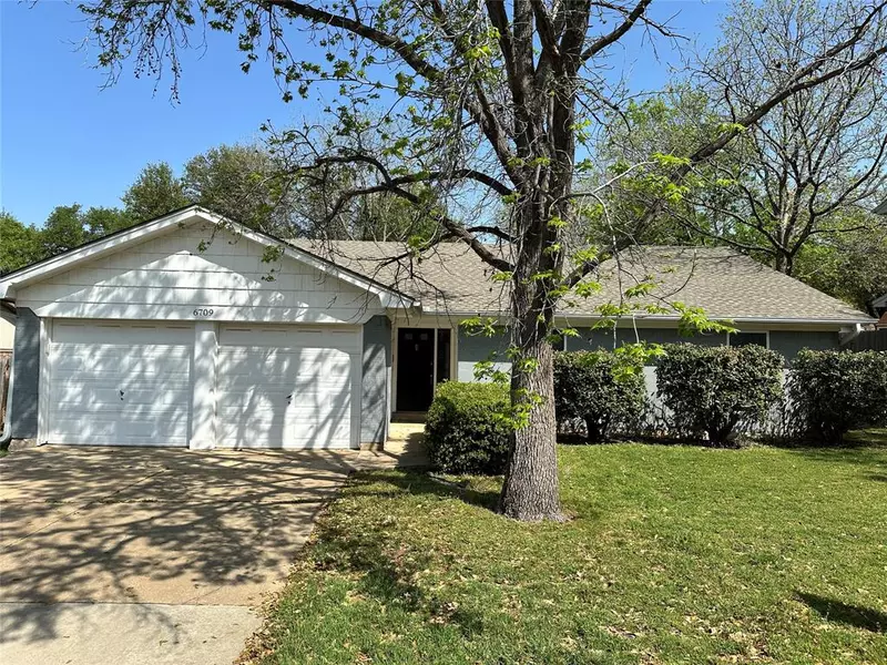 6709 Starnes Road, North Richland Hills, TX 76182