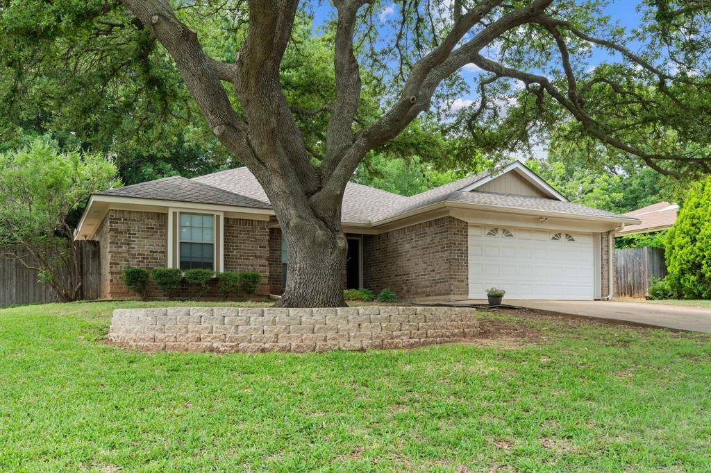 North Richland Hills, TX 76182,7713 Miracle Lane