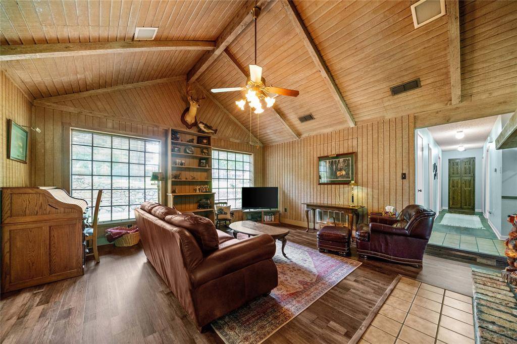 Mineola, TX 75773,1169 County Road 2425