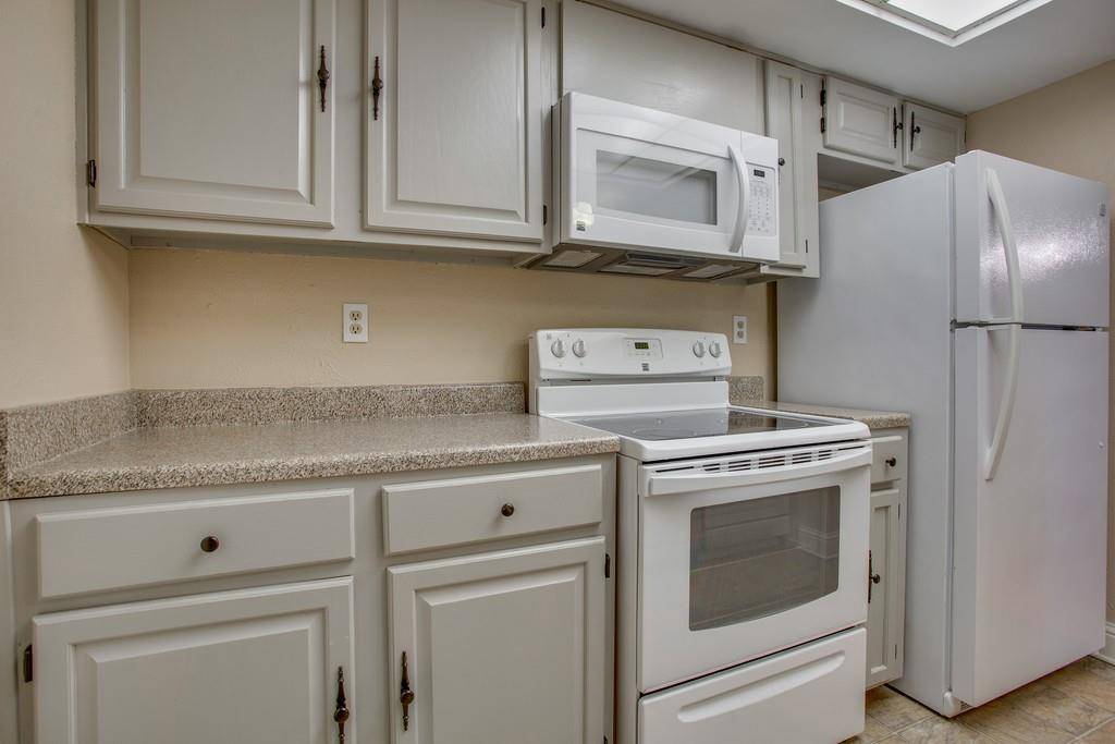Lewisville, TX 75067,822 Creekside Drive