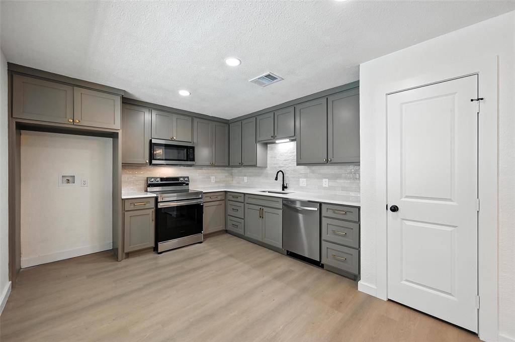 Watauga, TX 76148,7601 Evergreen Drive
