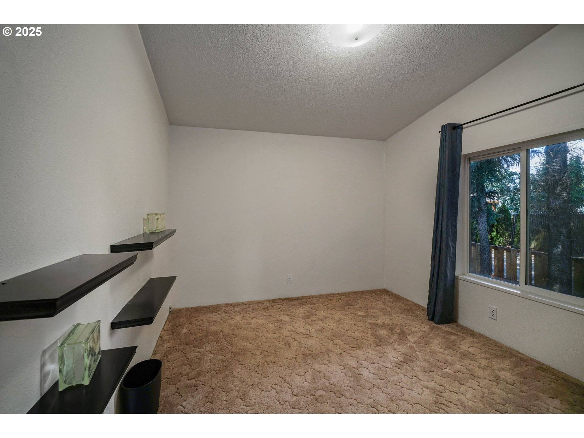 Canby, OR 97013,1655 S ELM ST #3