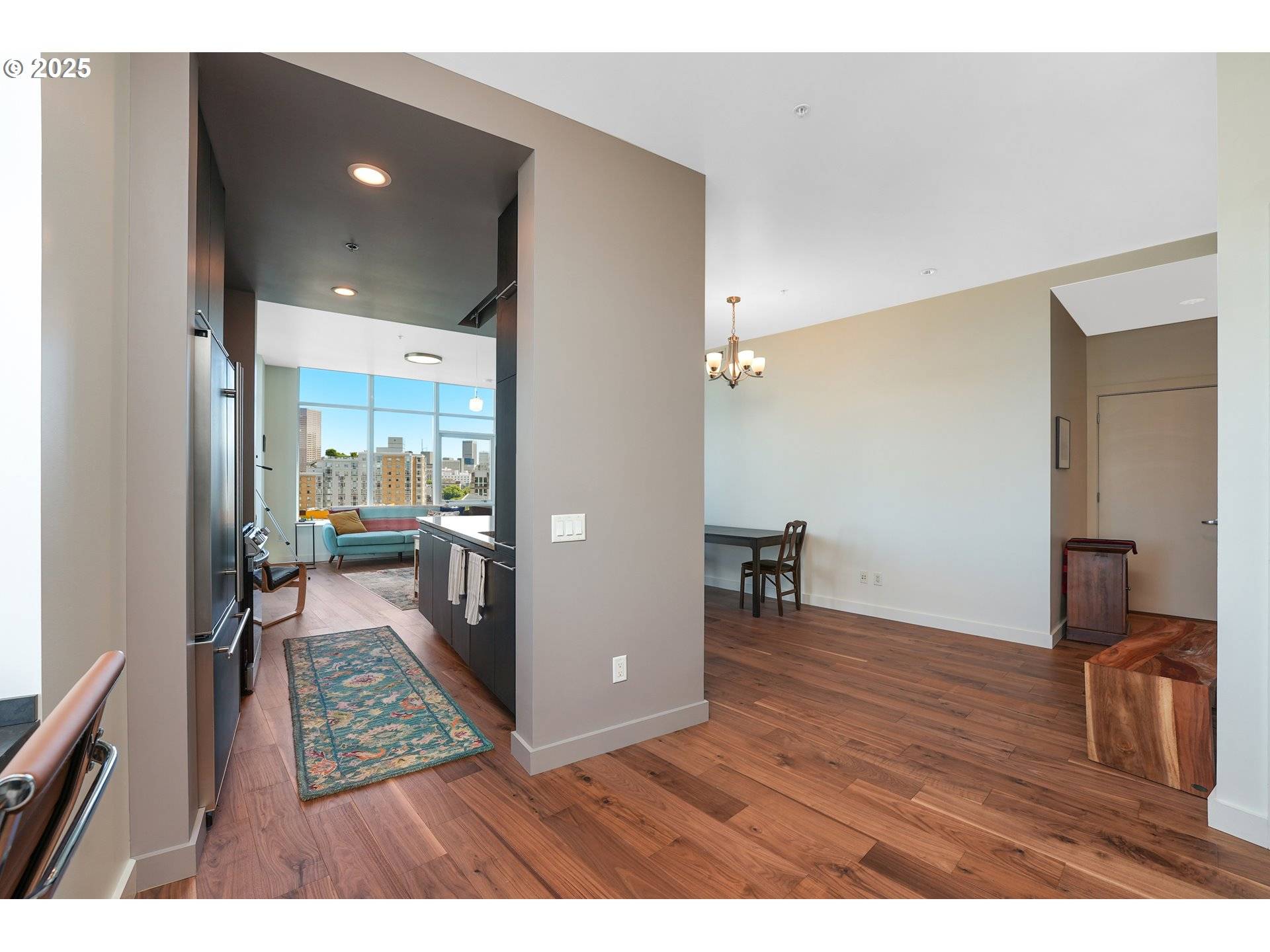 Portland, OR 97209,949 NW OVERTON ST #1015