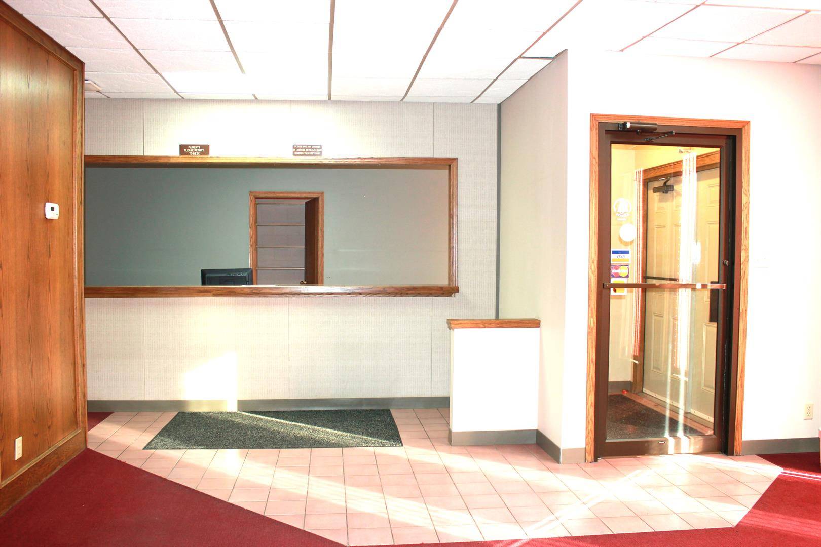 Medicine Hat, AB T1A 0C1,360 2 ST SE