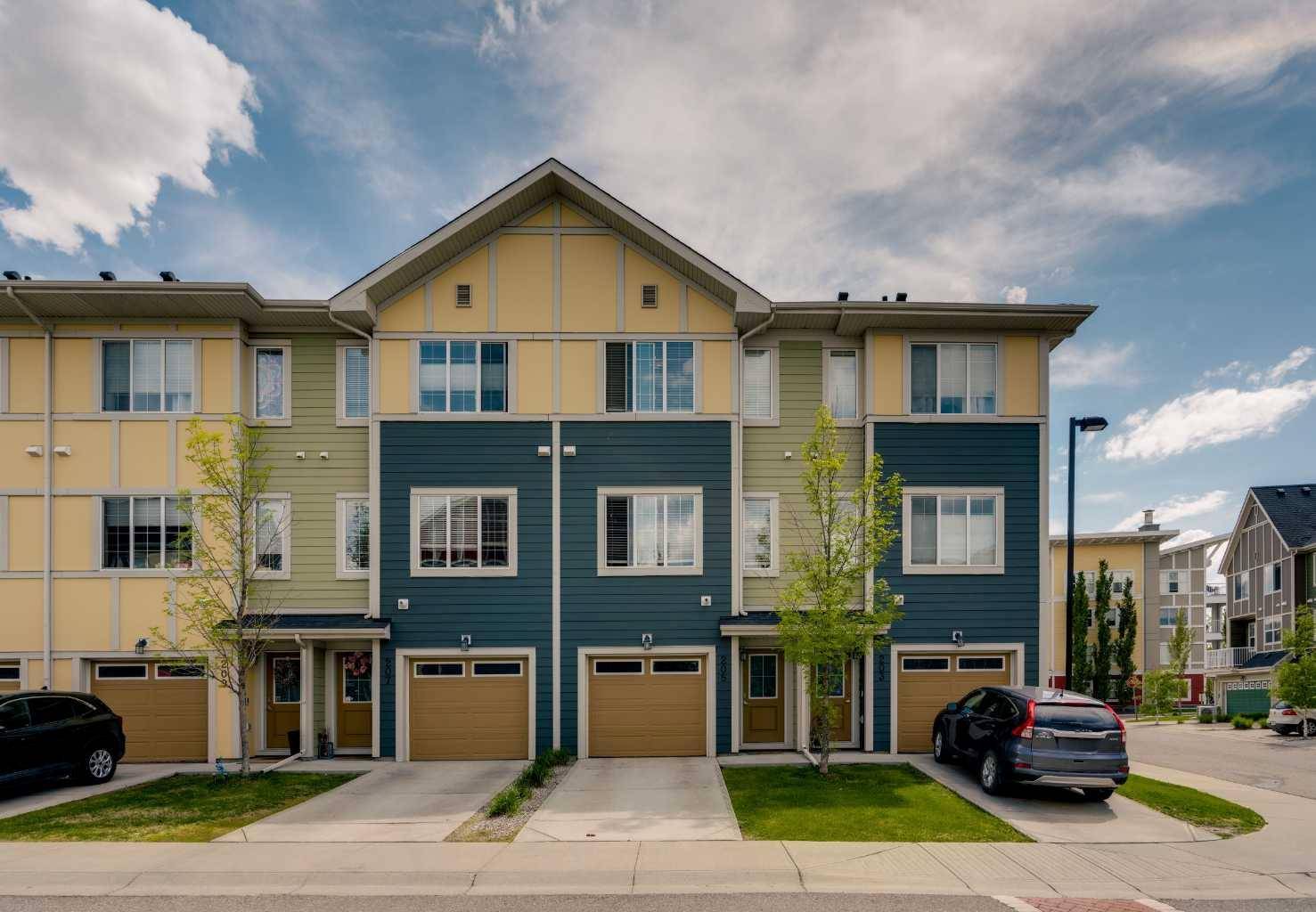 205 Marquis LN SE, Calgary, AB T3M 2G6