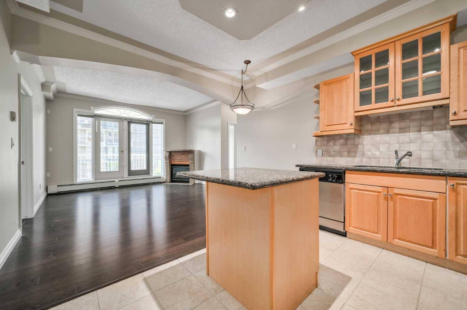 Calgary, AB T3C 0P6,1315 12 AVE SW #206