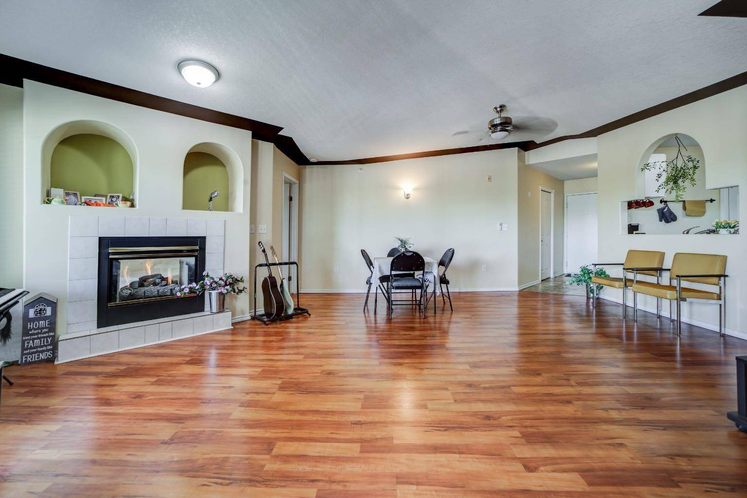 Lethbridge, AB T1K 7G6,485 Red Crow BLVD W #307