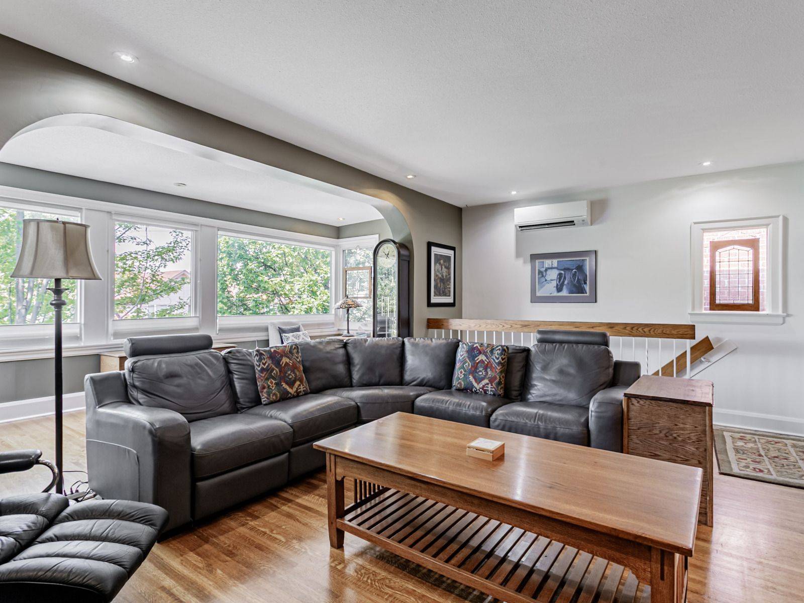Toronto C03, ON M6C 2Z4,209 Arlington AVE