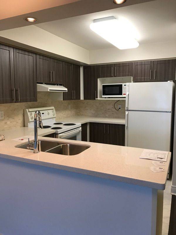 Toronto C14, ON M2N 5G2,1 Hycrest AVE #809