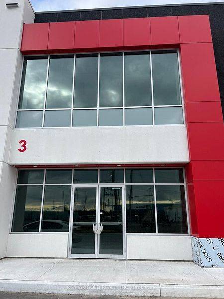 1440 Victoria ST E #B3, Whitby, ON L1N 9N1