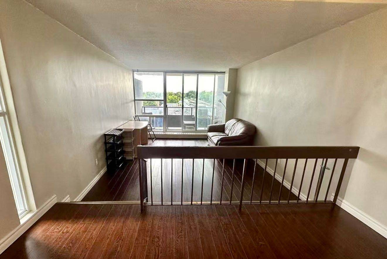 Toronto E07, ON M1S 3H3,4101 Sheppard AVE E #801