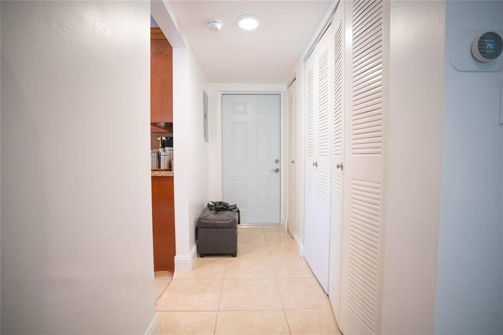 Fort Lauderdale, FL 33321,8421 Lagos De Campo Blvd #310T
