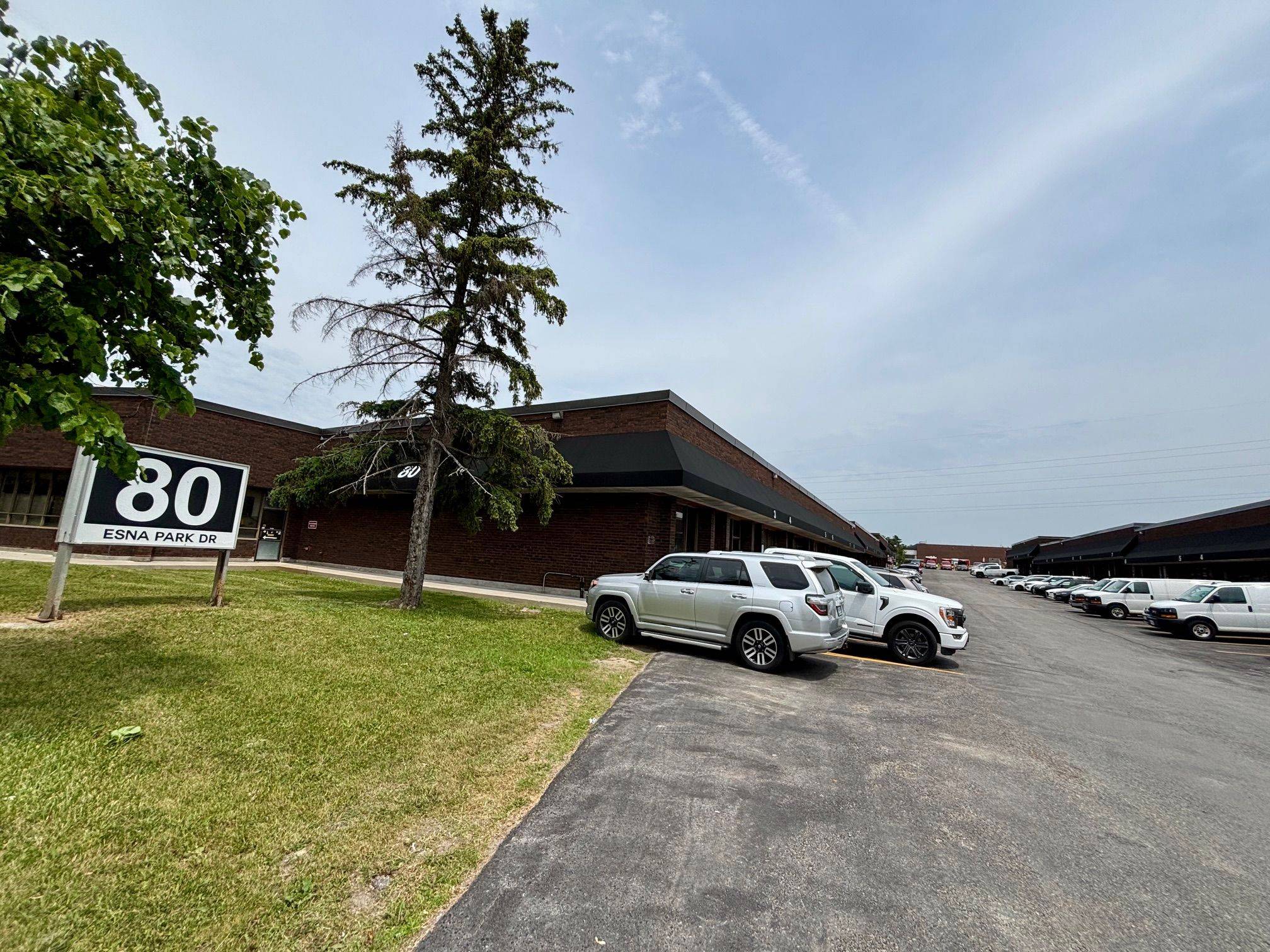 80 Esna Park DR #12, Markham, ON L3R 2R6