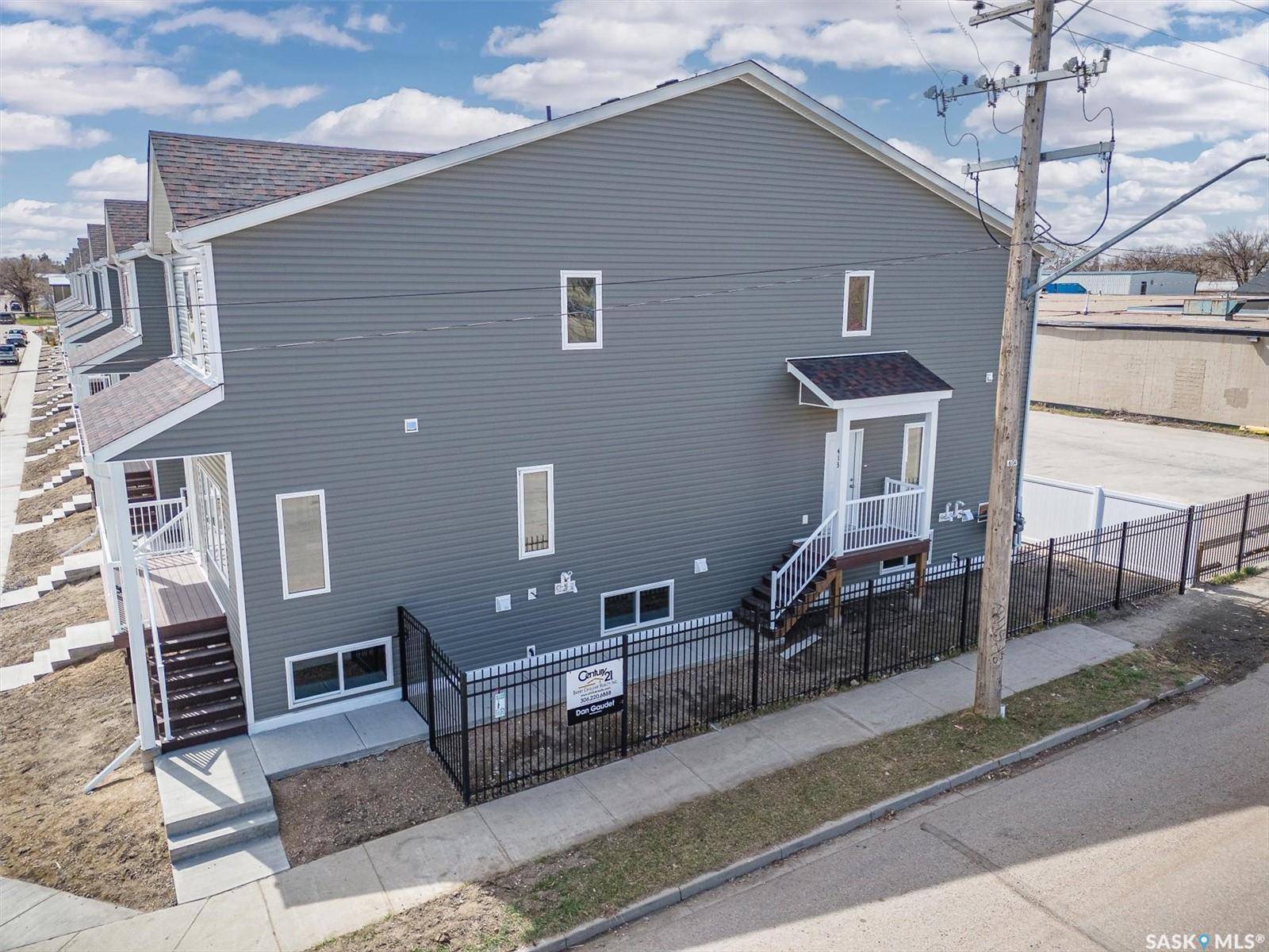 Saskatoon, SK S7M 5Y6,419 L AVENUE S