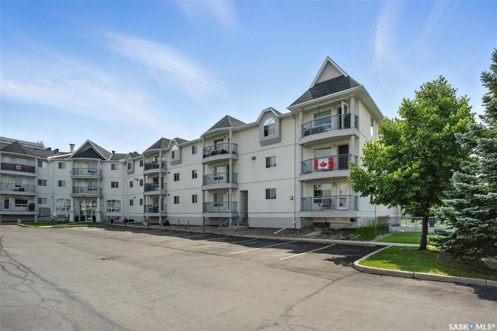 Saskatoon, SK S7H 5R9,934 Heritage VIEW #212