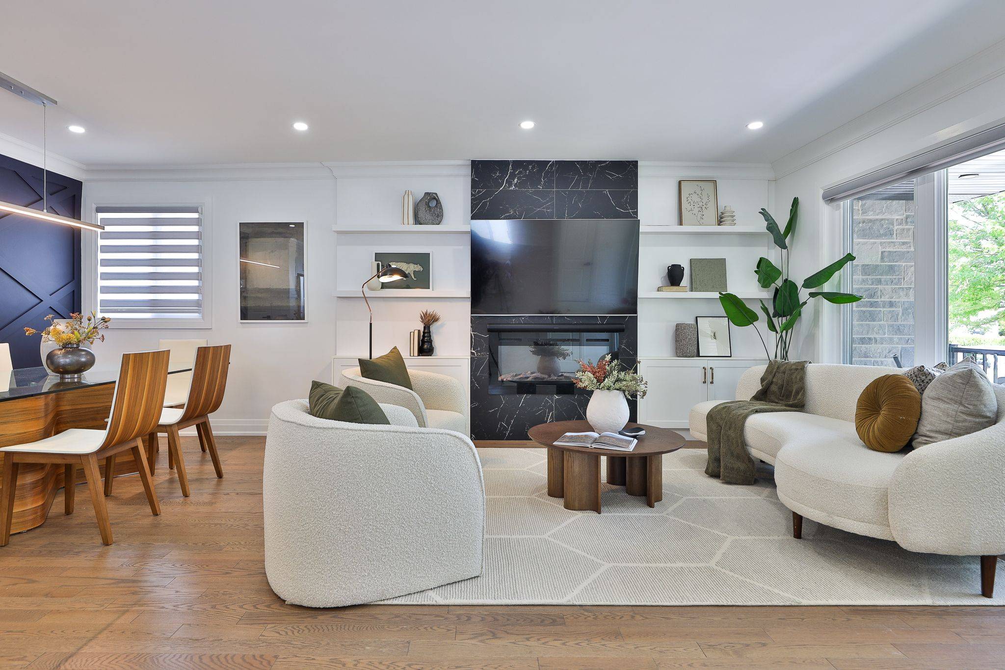 57 Gracey BLVD, Toronto W09, ON M9R 2A2