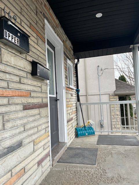 Toronto W03, ON M6N 3M5,169 Chambers AVE #Upper