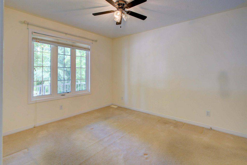Peterborough West, ON K9J 8R7,861 Wentworth ST #7