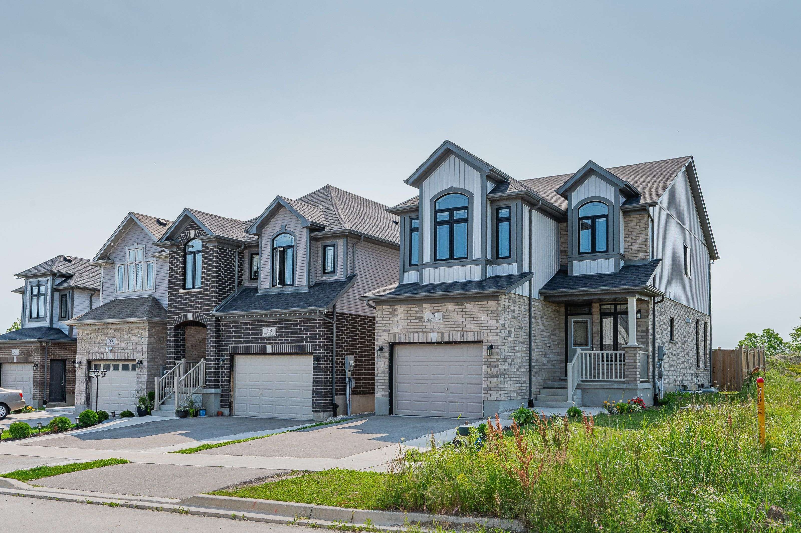 Guelph, ON N1E 0S2,51 Macaulay ST
