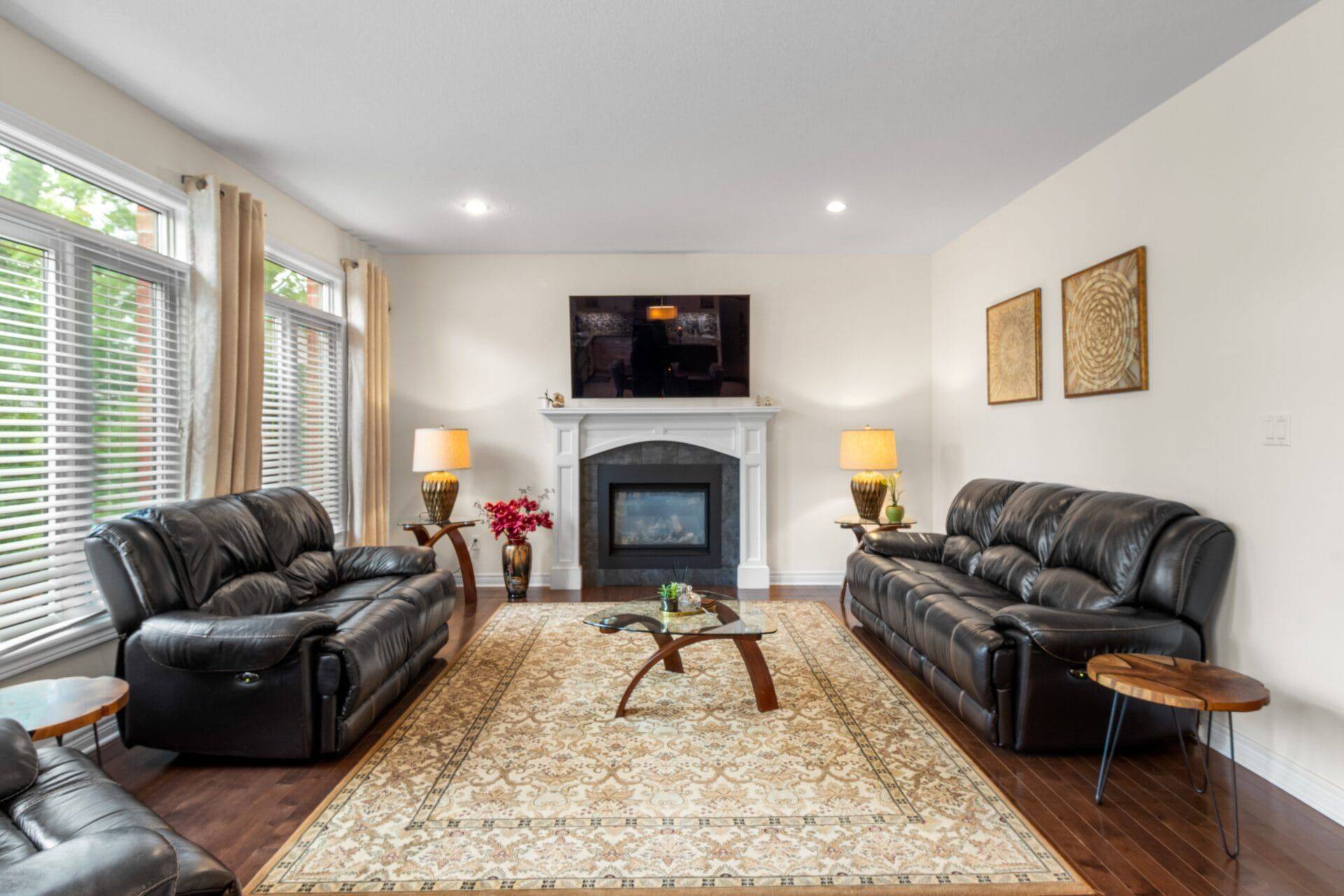 London North, ON N5X 0H4,515 Skyline AVE #10
