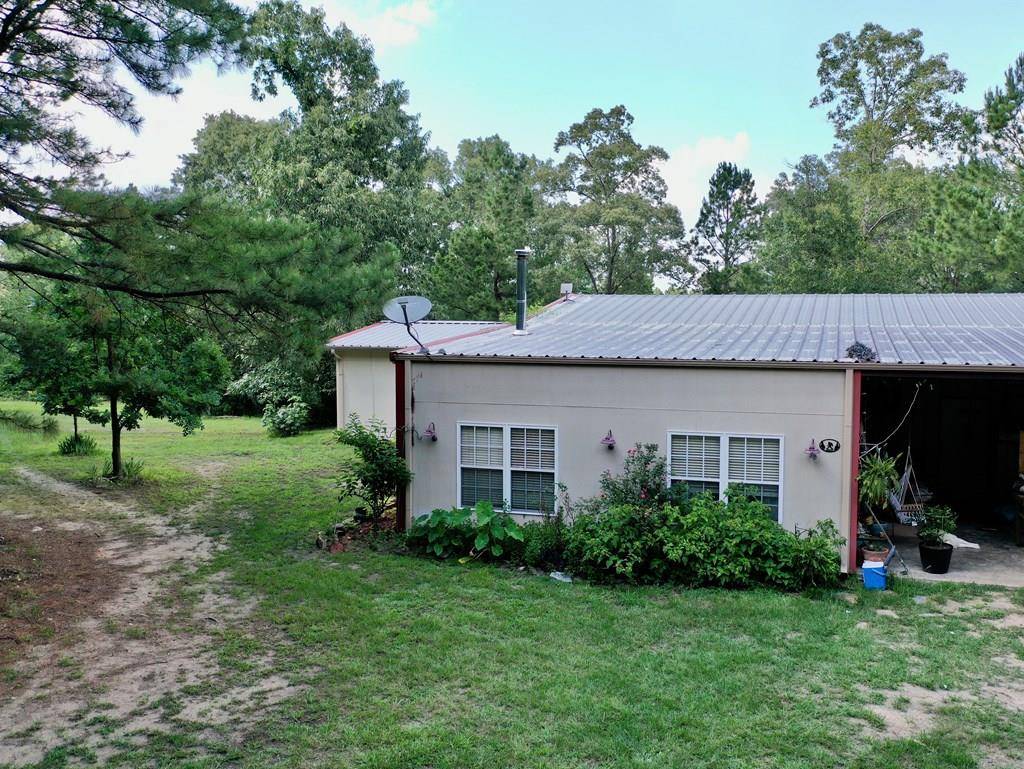 501 E An CR 3703, Palestine, TX 75801