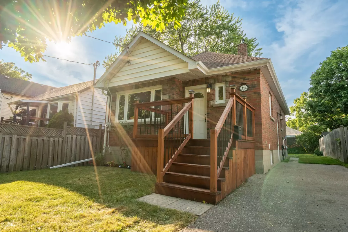 Oshawa, ON L1H 2V9,314 Mitchell AVE