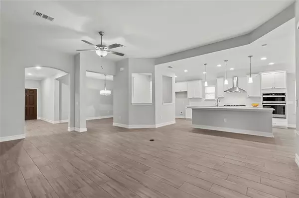 2700 Wallingford Drive, Mansfield, TX 76084