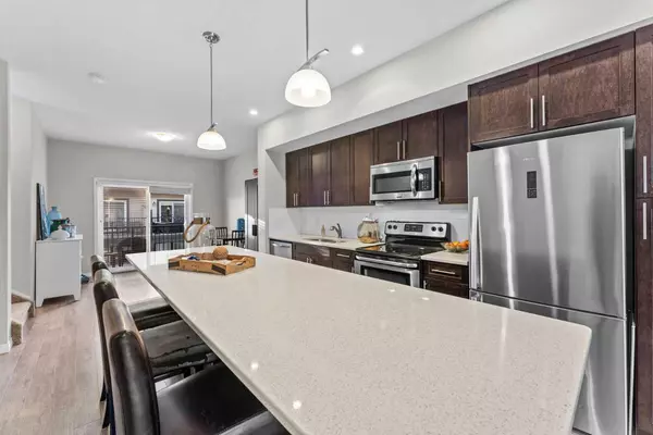 Airdrie, AB T4B 4B6,280 williamstown Close NW #1506