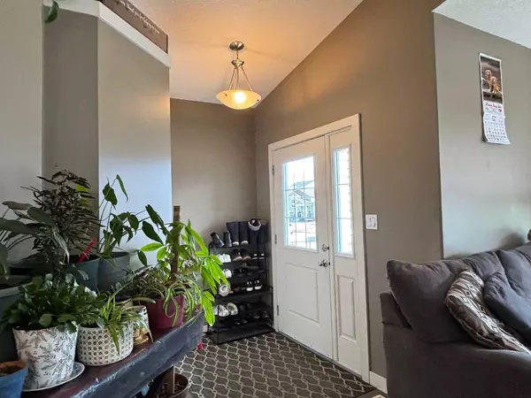 Grande Prairie, AB T8W 0J3,11532 75 AVE