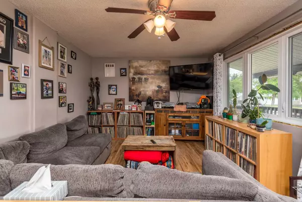 Lloydminster, SK S9V 0B9,4814 39 ST S