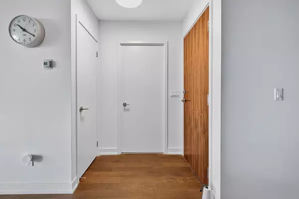 Toronto E01, ON M4M 0E6,15 Baseball PL #806