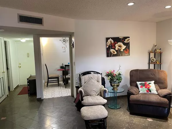 Lauderhill, FL 33313,2271 NW 47th Ter #215