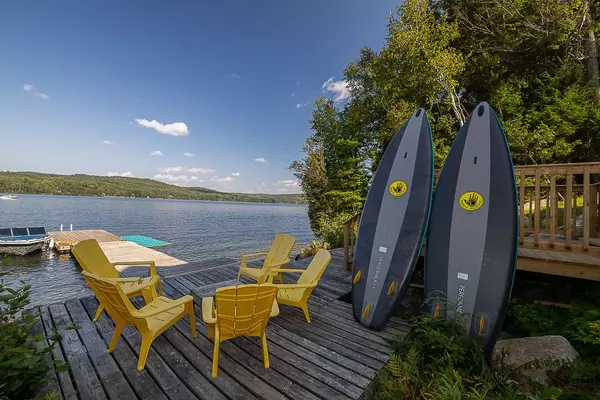 Hastings Highlands, ON K0L 2S0,1744 PAPINEAU LAKE RD