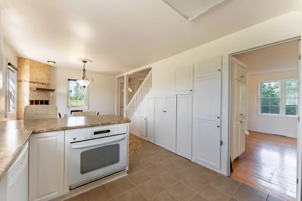 Orleans - Cumberland And Area, ON K0A 3E0,3449 Sarsfield RD