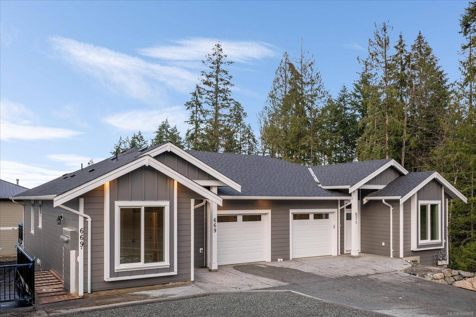 669 Sanderson Rd, Ladysmith, BC V9G 0A7