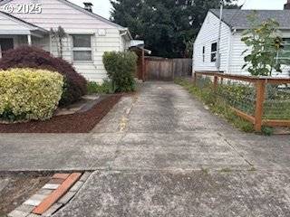 Portland, OR 97206,3405 SE 69TH AVE