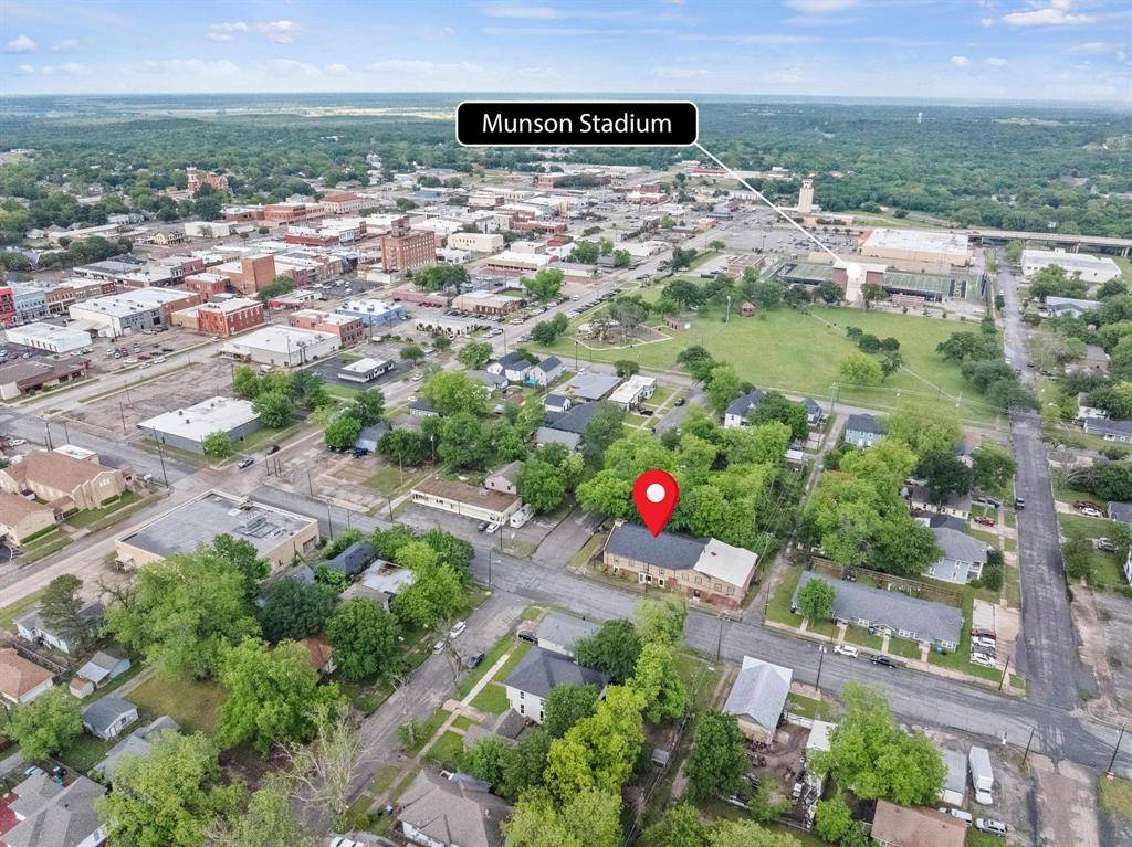 Denison, TX 75020,530 W Owings Street