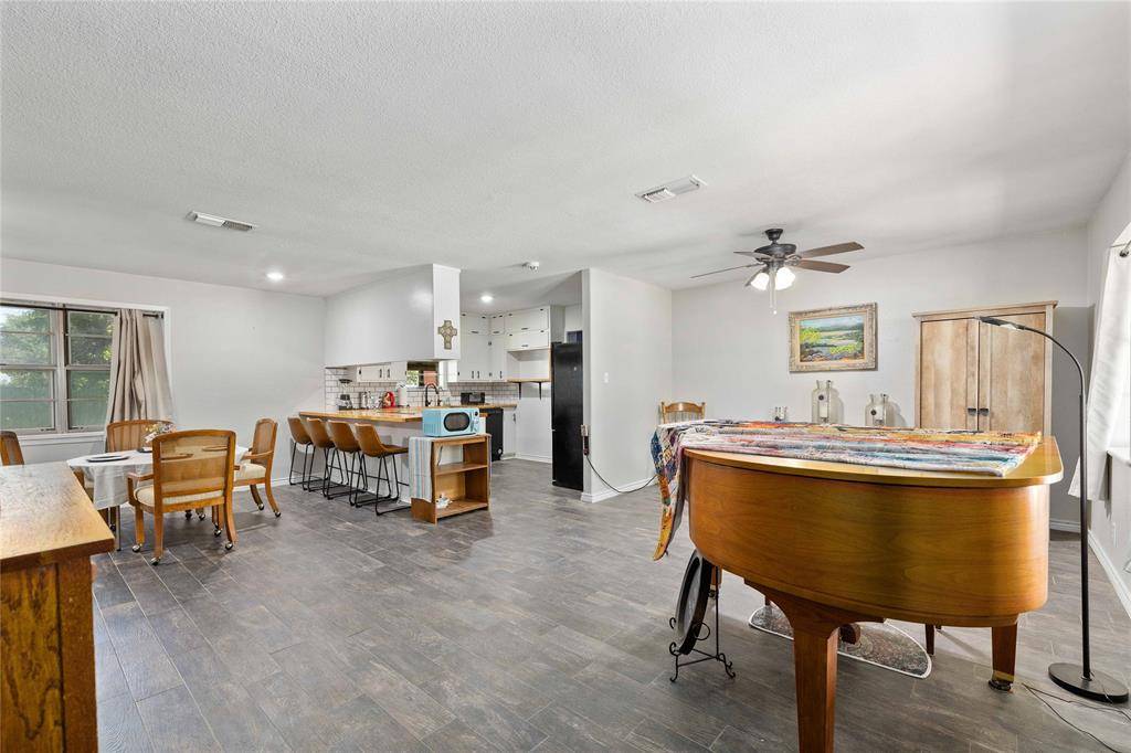Cross Plains, TX 76443,308 E 1st Street
