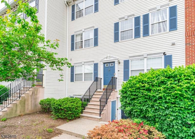 5 Ashby Ln #1404, Newark City, NJ 07103