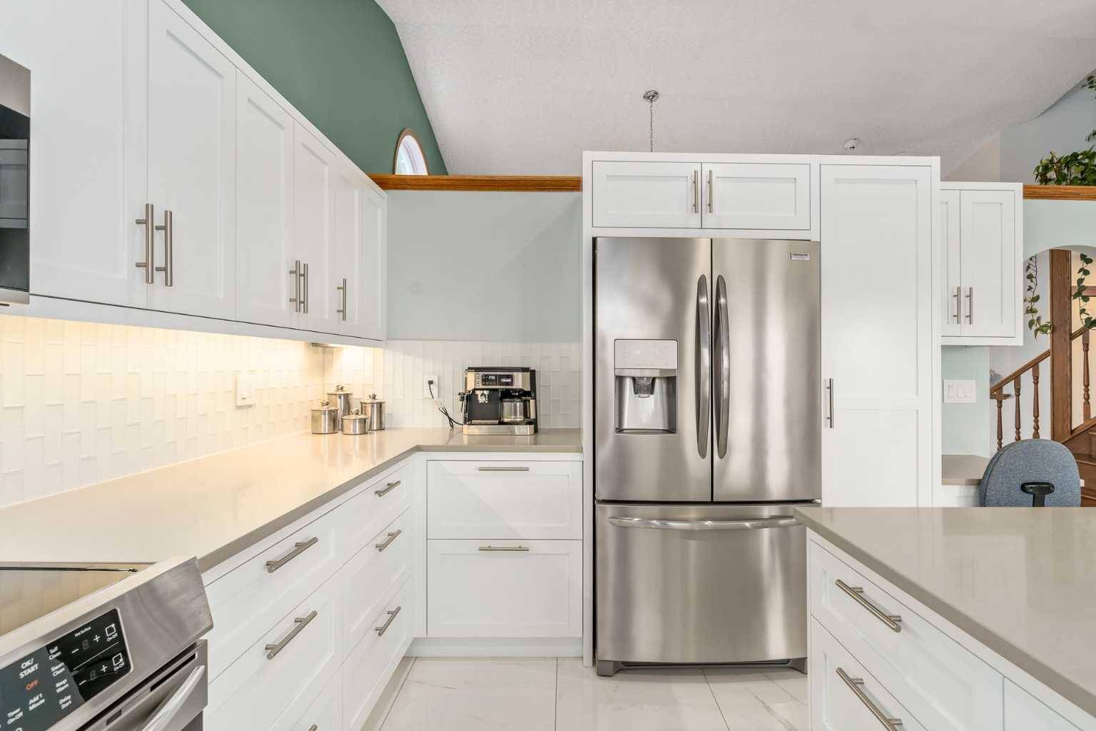 Chestermere, AB T1X 1C5,220 Lakeside Greens DR