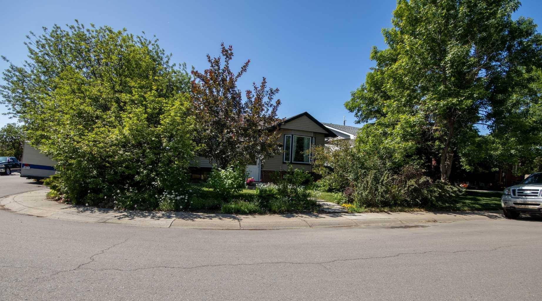 Airdrie, AB T4A 1T8,53 Mayfair Close Southeast