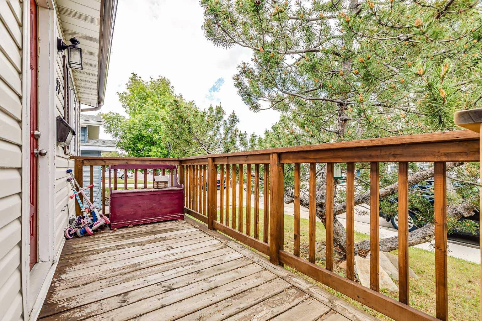 Airdrie, AB T4A 1P3,77 Spring Dale CIR Southeast