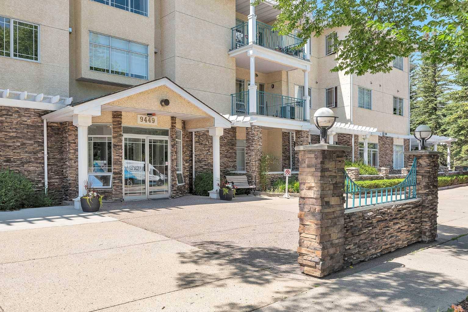 Calgary, AB T2V 5J8,9449 19 ST SW #108