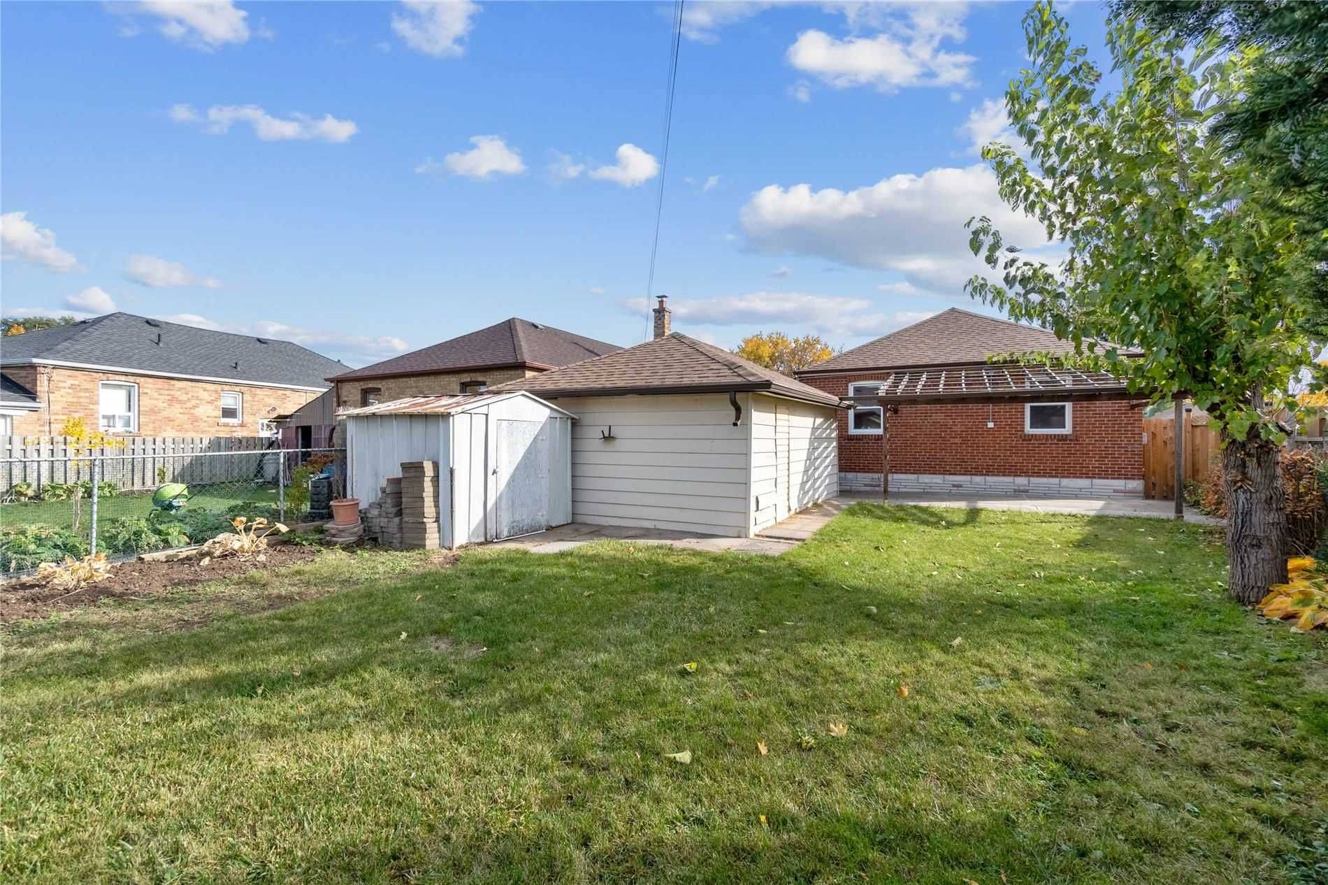 Toronto E04, ON M1R 3M1,35 Archwood CRES