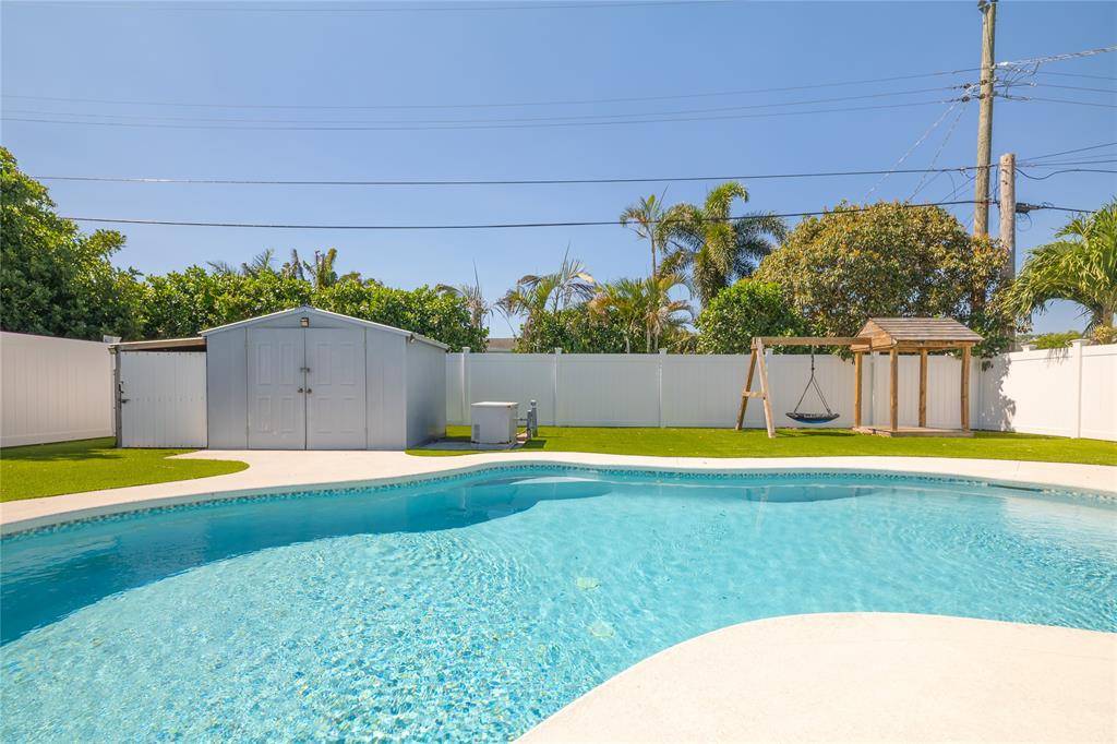 Jupiter, FL 33458,516 E Whitney Dr