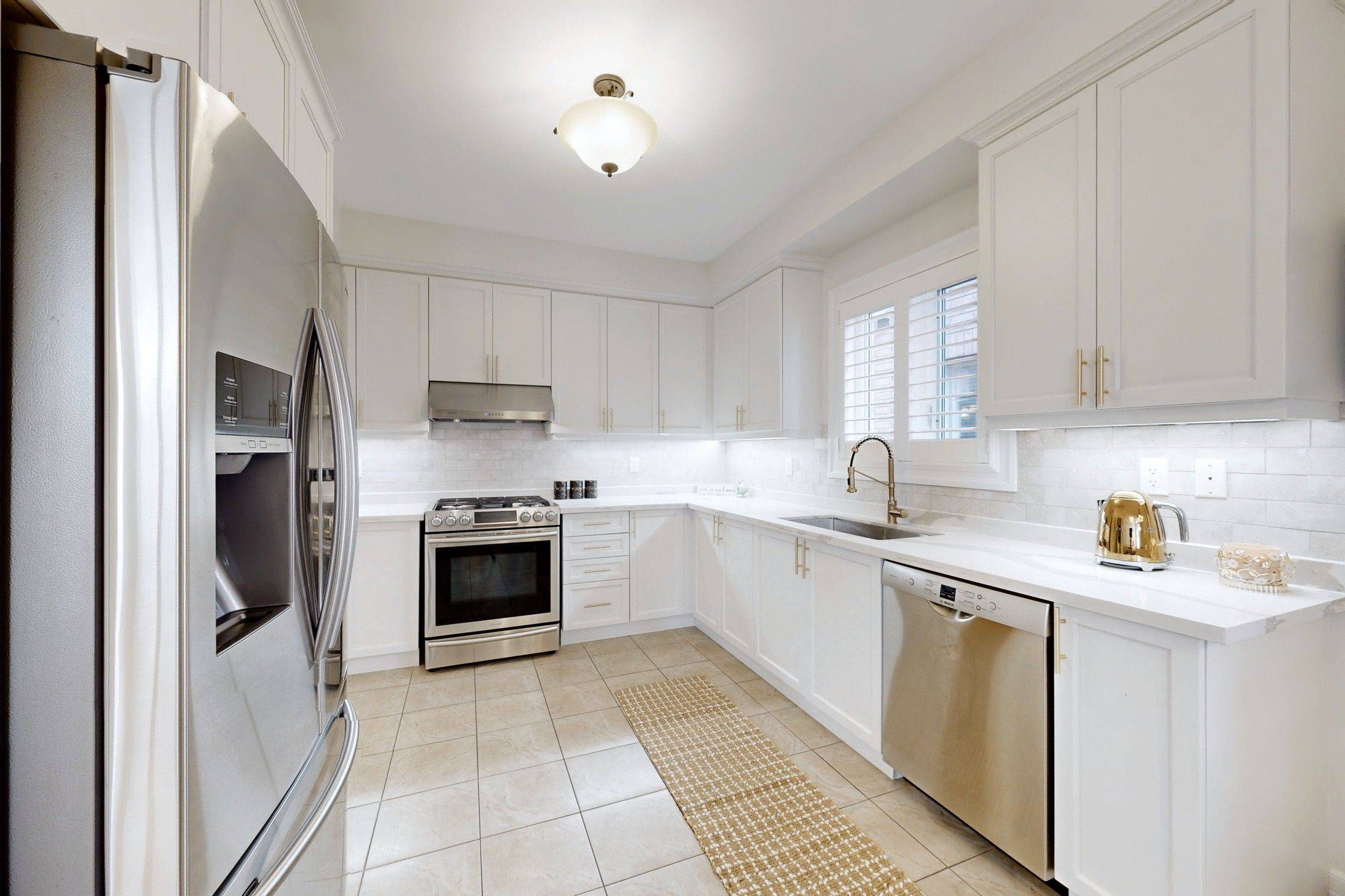 Richmond Hill, ON L4E 1B9,247 Paradelle DR