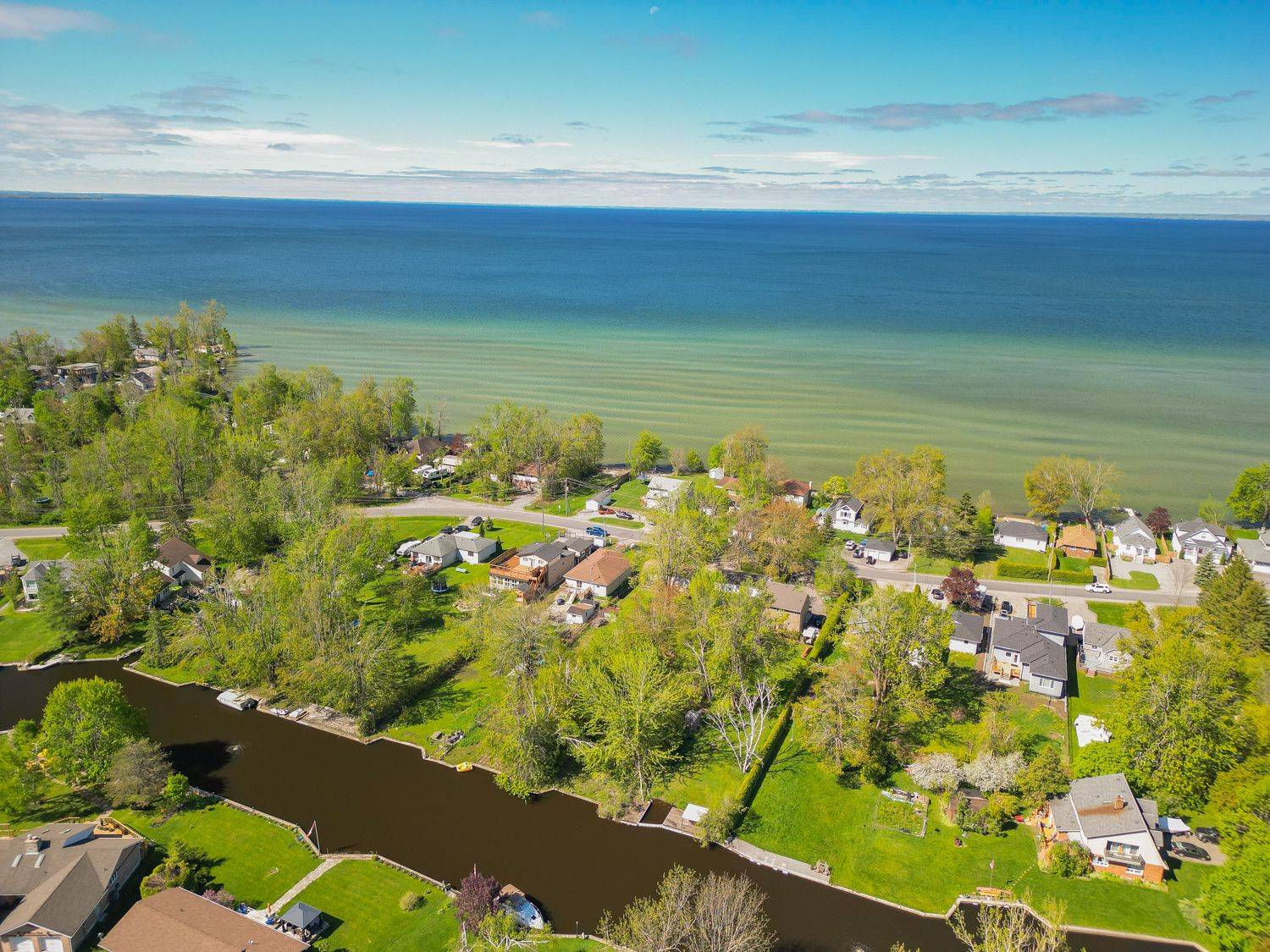 Ramara, ON L0K 1B0,31 Lake AVE
