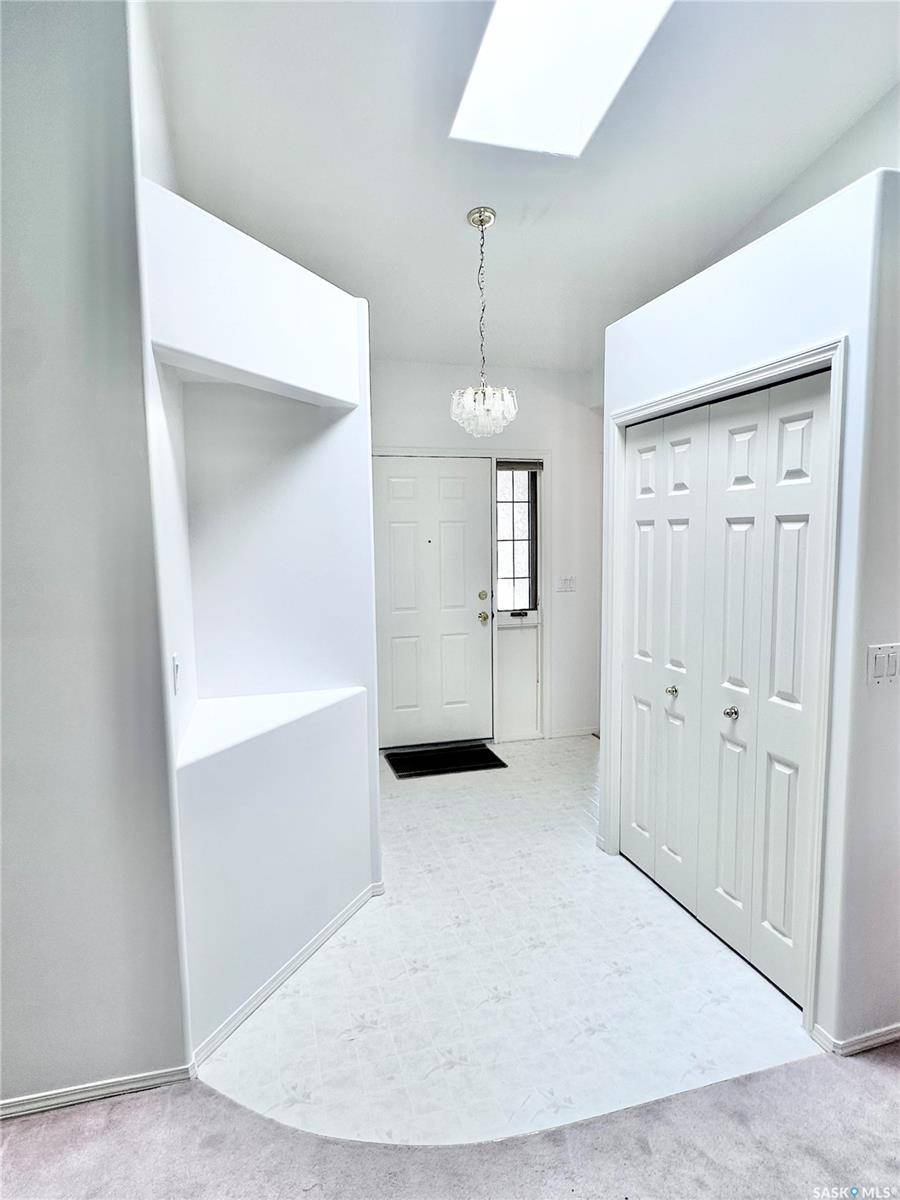 Saskatoon, SK S7V 1B1,110 Blackthorn CRESCENT