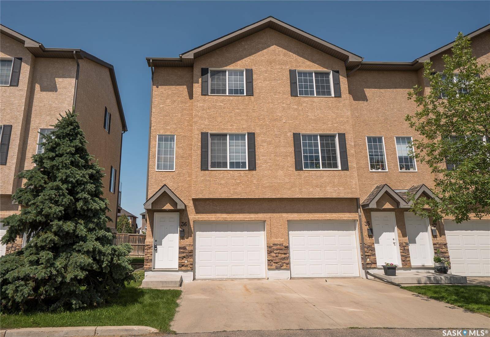 118 Pawlychenko LANE #36, Saskatoon, SK S7V 1J9